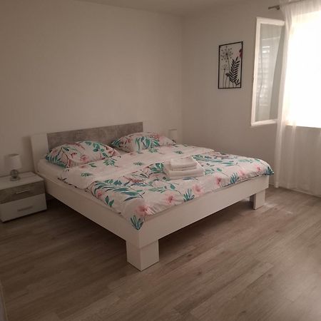 Apartment "None" Μακάρσκα Εξωτερικό φωτογραφία